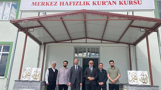 Müftü İmamoğlu, İscehisar'da Hafız Adaylarıyla Görüştü