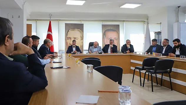 Muhtarlar Talep Ve Şikayetlerini Milletvekillerine İlettiler