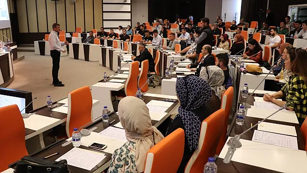 Müşteri Odaklı Pazarlama ve Satış Teknikleri eğitimi verildi