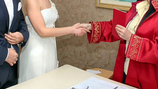 Nikah ve Düğün Salonlarında 06.06.2026 Yoğunluğu