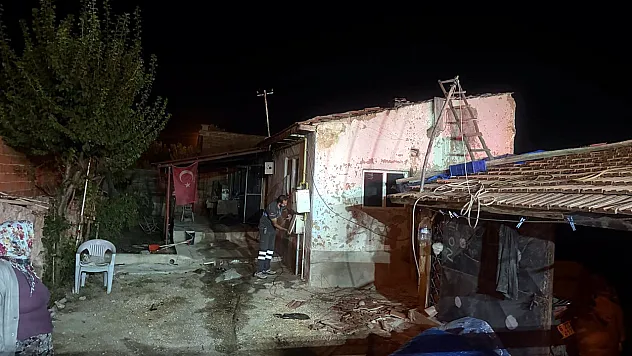 Ocakta Unutulan Yemek Evi Kül Etti