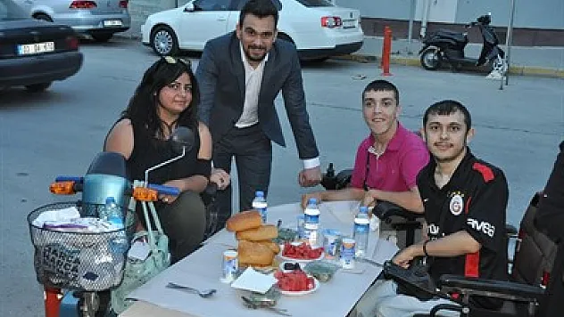 Öğrenci Konseyi engellilerin yanında – Kocatepe Gazetesi