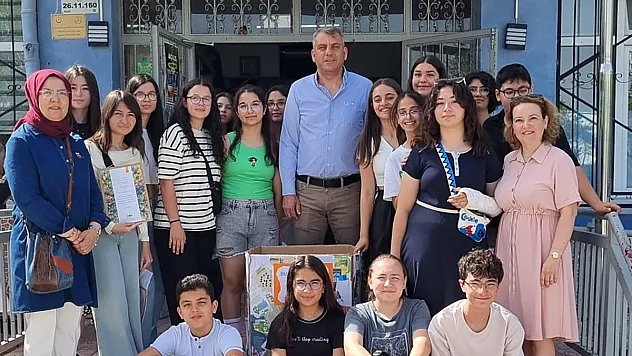 Öğrencilerden 'Kağıdın Yolculuğu' adlı 'eTwinning' Projesine Yoğun İlgi