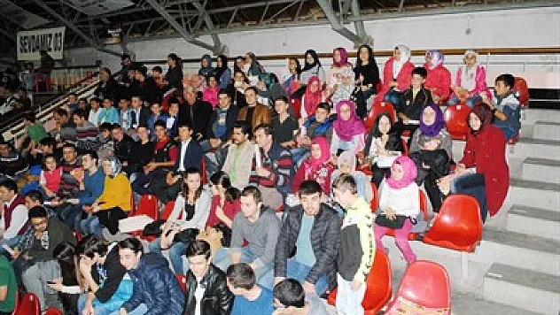 Öğrencilerden Keçilere destek – Kocatepe Gazetesi