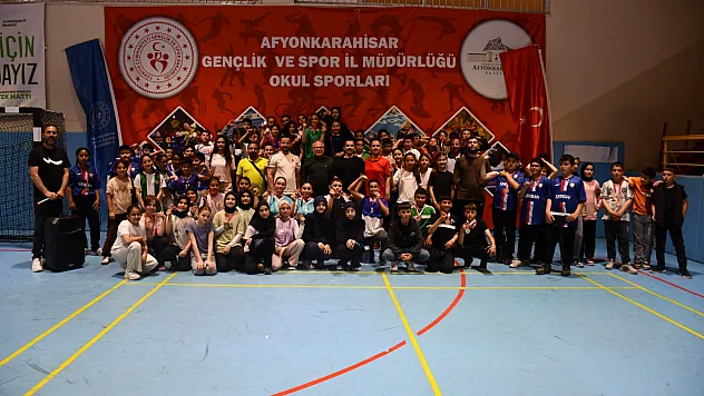 Okul Sporları Bilek Güreşi Müsabakaları Sona Erdi