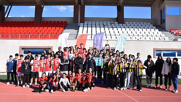 Okul Sporları Yıldızlar Atletizm Müsabakaları Tamamlandı