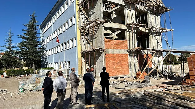 Okullarda güçlendirme çalışmaları devam ediyor