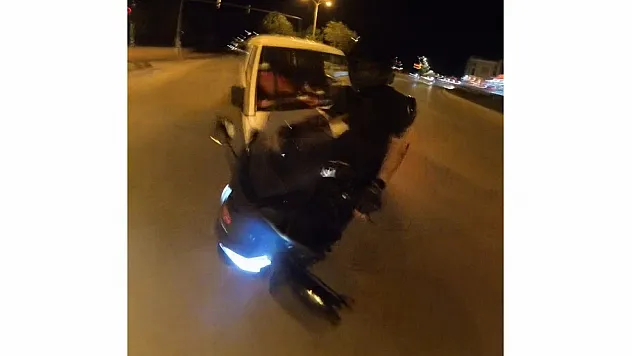 Ölümden Dönen Sürücüye Ambulans Çağırmadılar