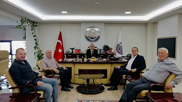 Önder Artuk'tan Cengiz Üstün'e Hayırlı Olsun Ziyareti