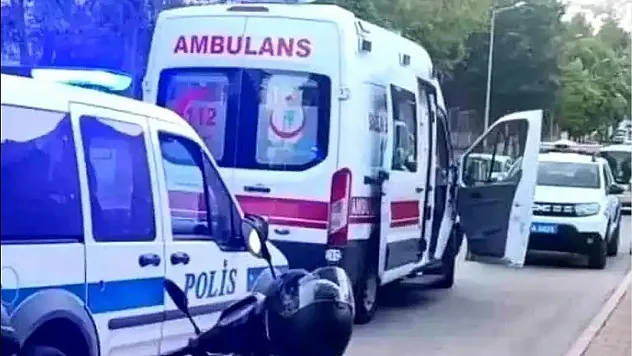 Otomobil İle Motorlu Bisiklet Çarpıştı: 1 Yaralı