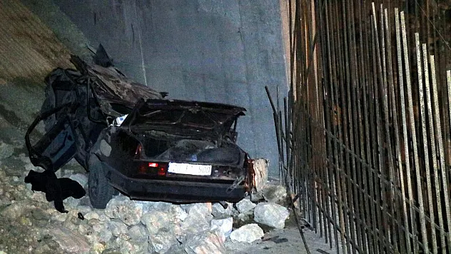 Uçurumdan aşağı uçan araçtan sağ çıkan olmadı: 4 ölü