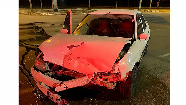 Otomobillerin Çarpıştığı Kazada 4 Kişi Yaralandı