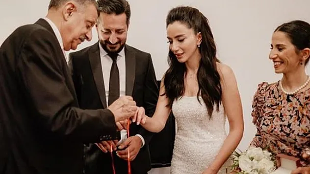 Öykü Kiminle Evlendi? Kaç Tane Çocuğu Var?