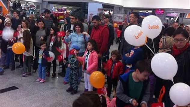 Özdilek AVM'de Cumhuriyet coşkusu bir kez daha yaşandı