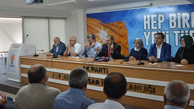 Özkaya'dan 'okullara şehitlerin adı verilsin' önerisi