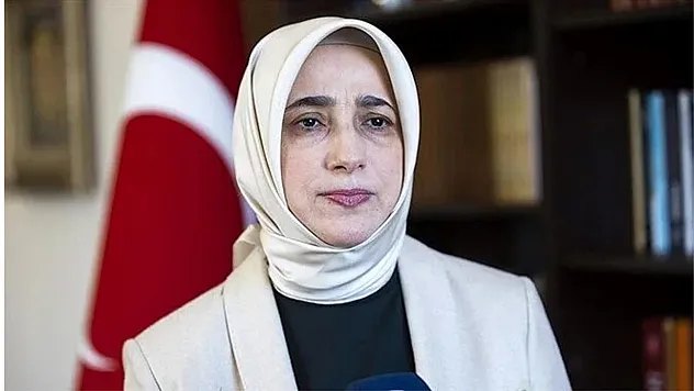 Özlem Zengin Kimdir? Annesi Kimdir?