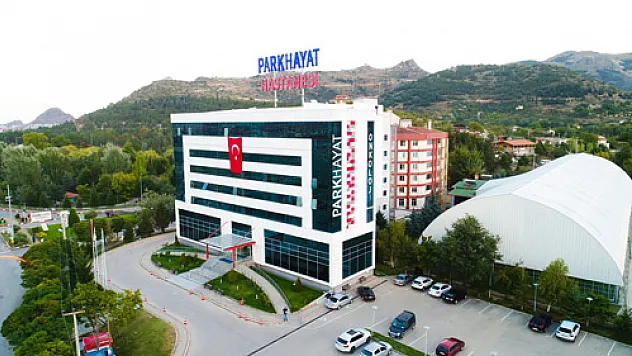 PARHAYAT'ta kalpteki 2,6 santimetrelik delik, özel yöntemle kapatıldı