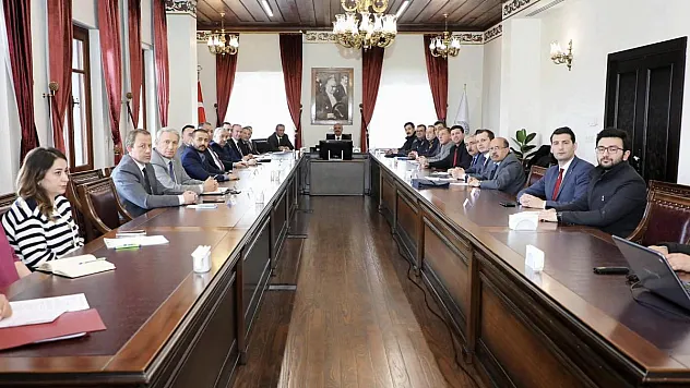 Parti temsilcileri seçim güvenliği için Valilik’te buluştu