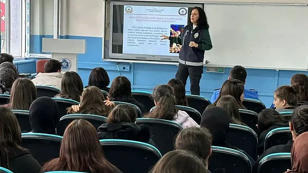 Polisten Lise Öğrencilerine Yönelik Eğitim