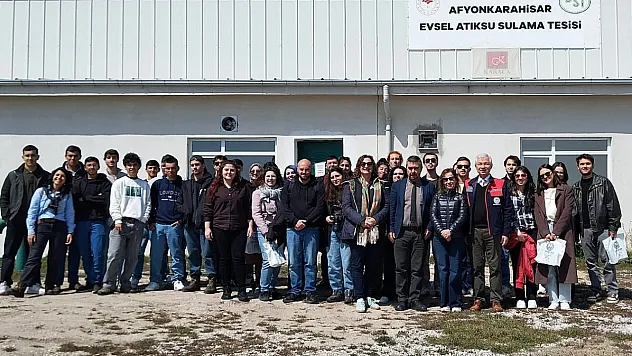 Portekiz Ve İtalyan Gençlere Afyon Tarımı İngilizce Anlatıldı
