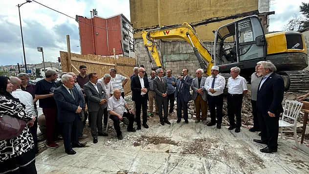 Prof. Dr. Eroğlu, Müteahhitten Söz Alma Geleneğini Sürdürdü