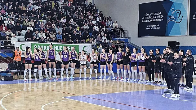 Prof. Dr. Veysel Eroğlu Spor Salonu'nda Gövde Gösterisi!