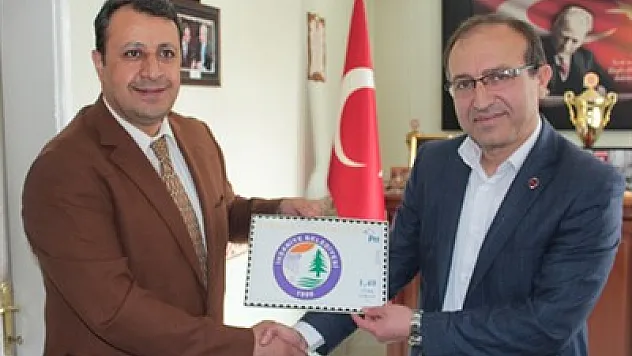 PTT'den İhsaniye'ye pul jesti