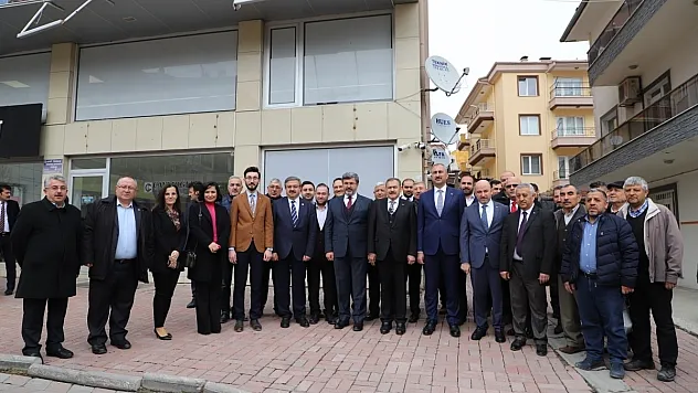 'Reis Afyon'da hizmetlerin devamı için talimatlar veriyor'
