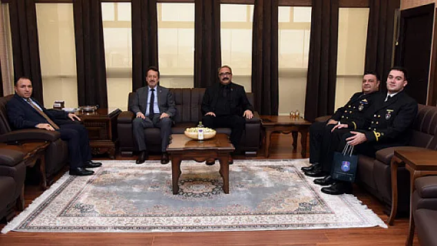 Rektör Karakaş,  ziyaretleri kabul etti