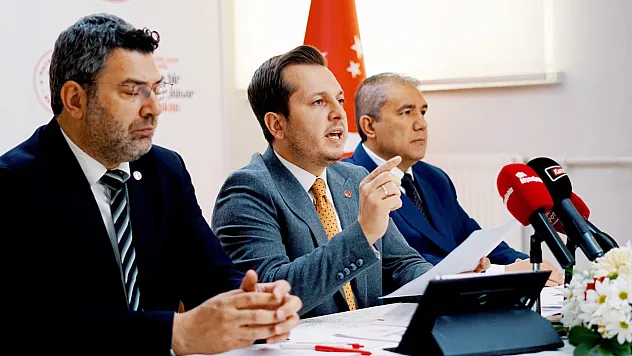 Saadet Partili Karataş, Akaryakıt İndirimi Talep Etti