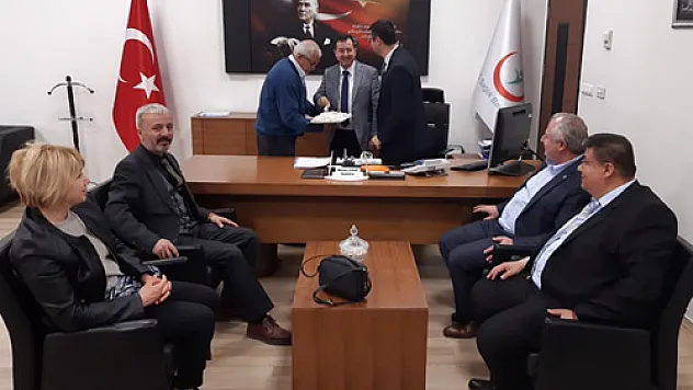 Sağlık kurmaylarına lokumlu 14 Mart kutlaması