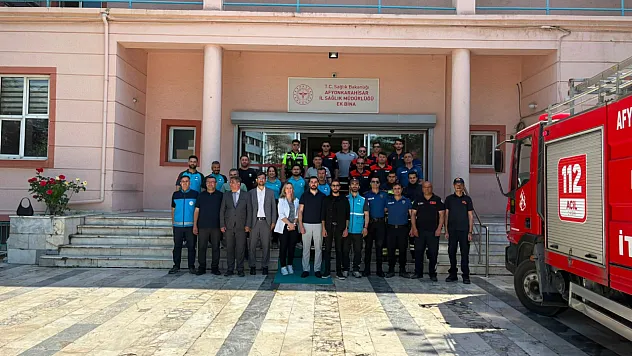 Sağlık Müdürlüğündeki Yangın Tatbikatı Gerçeğini Aratmadı