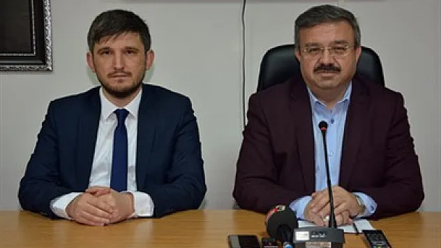 'Sandalyelerin havada uçuştuğu kongreler yapmıyoruz'