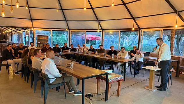 Sandıklı'da Sera Üreticileri Yeni Sezon Öncesi Bir Araya Geldi