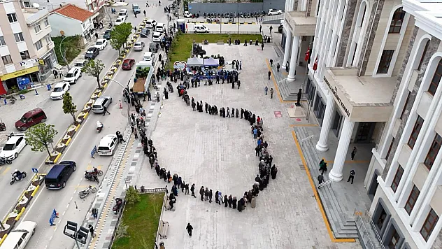 Sandıklı'da Yerli Ve Milli Tohumlar Ücretsiz Dağıtıldı