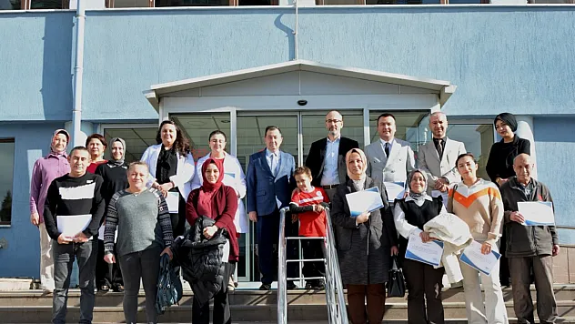Sandıklı Palyatif Merkezi Çalışanlarına Belge Verildi