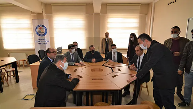 Sandıklı’da yazılım ve tasarım atölyesi açılışı yapıldı