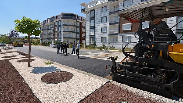 Sandıklı'da yollar asfaltlanıyor