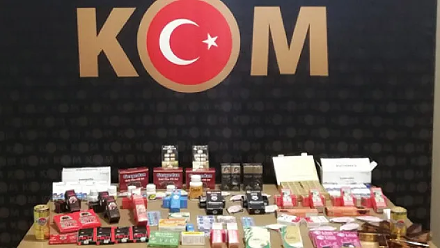 Satışı yasak cinsel içerikli ürünler ele geçirildi