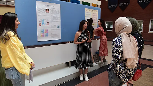 SBF'den 'Dudak Damak Yarıkları Ve Kraniyofasiyel Anomaliler Poster Sunum' Etkinliği