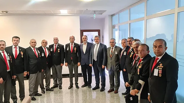 Şehit aileleri ve gazilerden Vekillere ziyaret