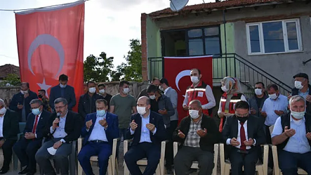 Şehit ailesine taziye ziyareti
