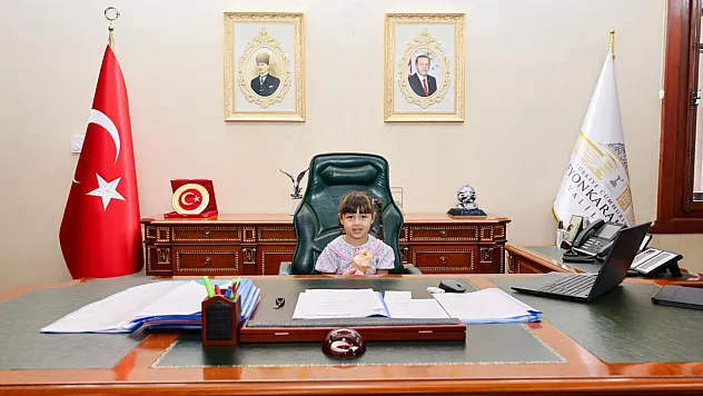 Şehit Kızı Vali Makamında