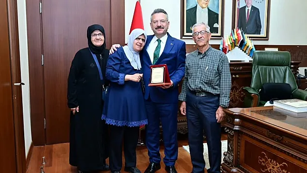 Şehit Polis Aziz Oray'ın Ailesi Vali Aksoy'u Ziyaret Etti