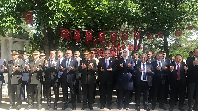 Şehitlerimiz dualarla anıldı