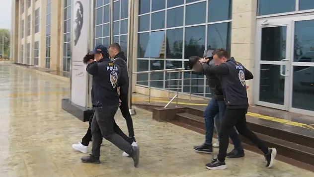 Siber Suçlara Geçit Yok! Büyük Operasyonda Afyon Da Var