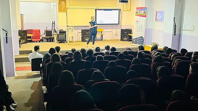 Siberay Ekibinden Öğrencilere Siber Güvenlik Semineri