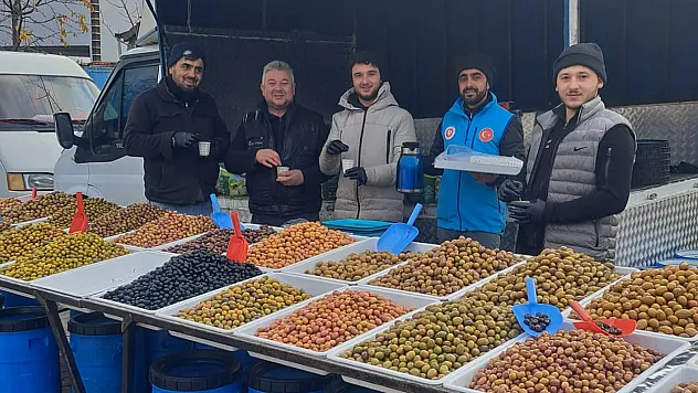 Siftah müşteriden, çaylar Diyanet'ten