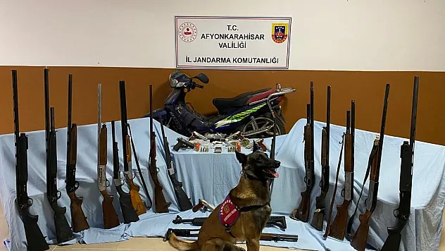 Silah ve uyuşturucu ticareti suçundan 2 kişi tutuklandı