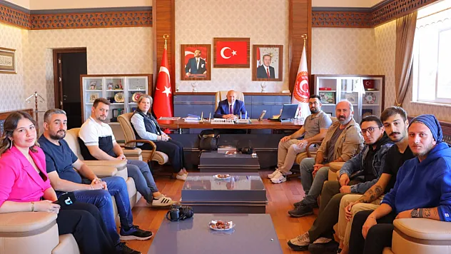 Siper, Gazetecilerle Sohbet Etti